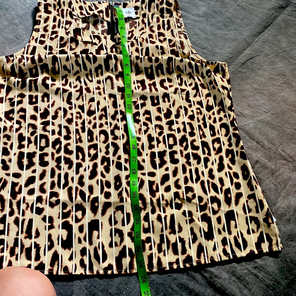 Cabi animal print sleeveless top - Picture 6 of 10